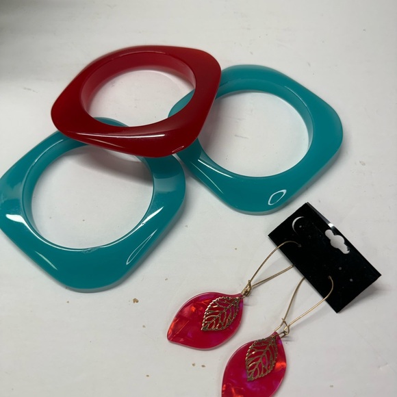 Cherry Red & Turquoise Square Bangle Bracelet & Leaf Earrings - Picture 2 of 2